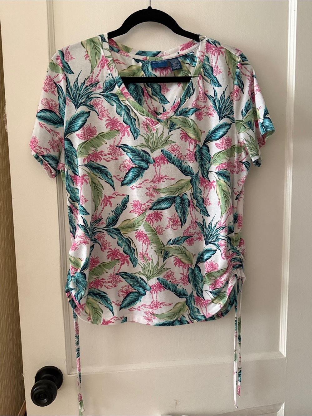 Women's Tropical Leaf Print V-Neck Top in White, Green & Pink